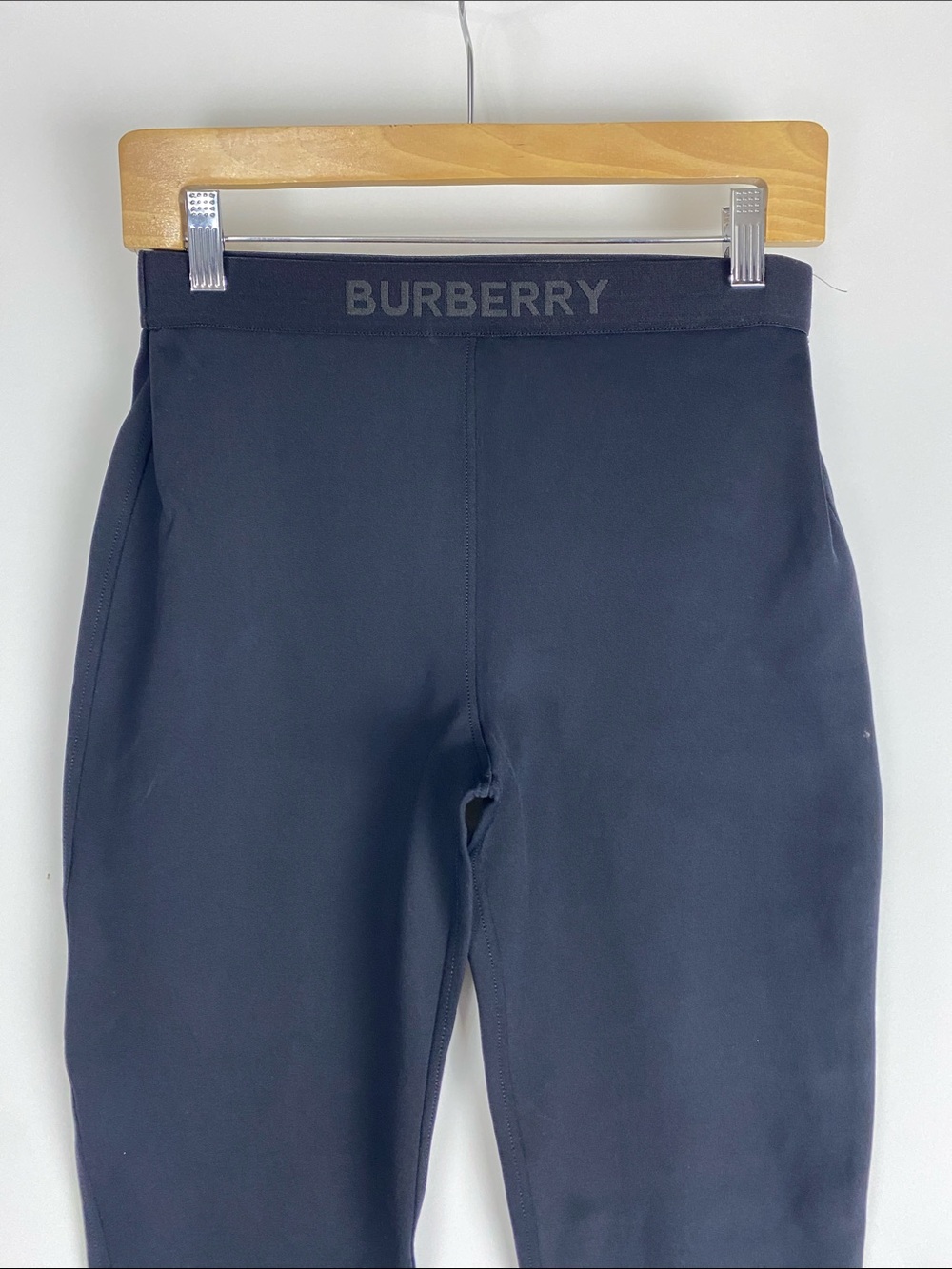 Burberry Black High-Rise Logo Waist Leggings Size Medium Altered waist